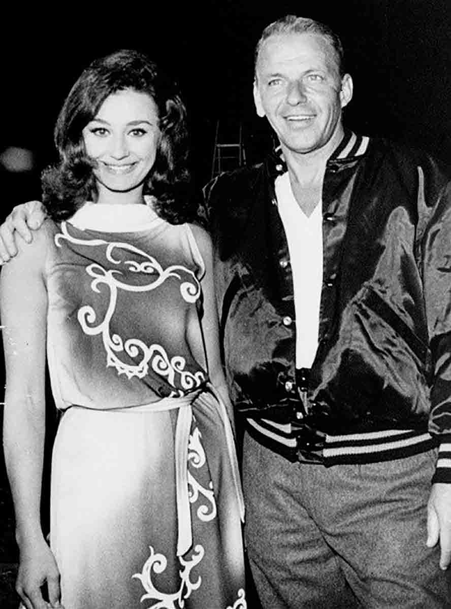 Raffaella Carrá y Frank Sinatra