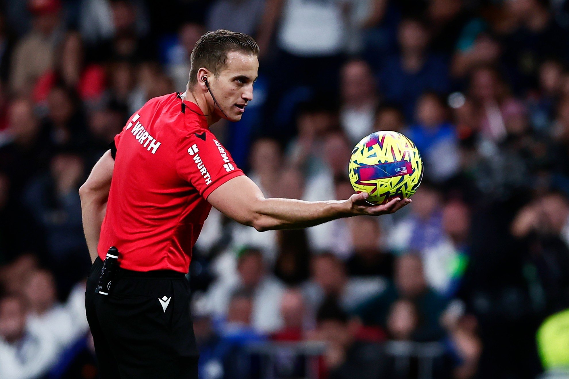 Alberola Rojas en el Real Madrid, 2 - Betis, 0