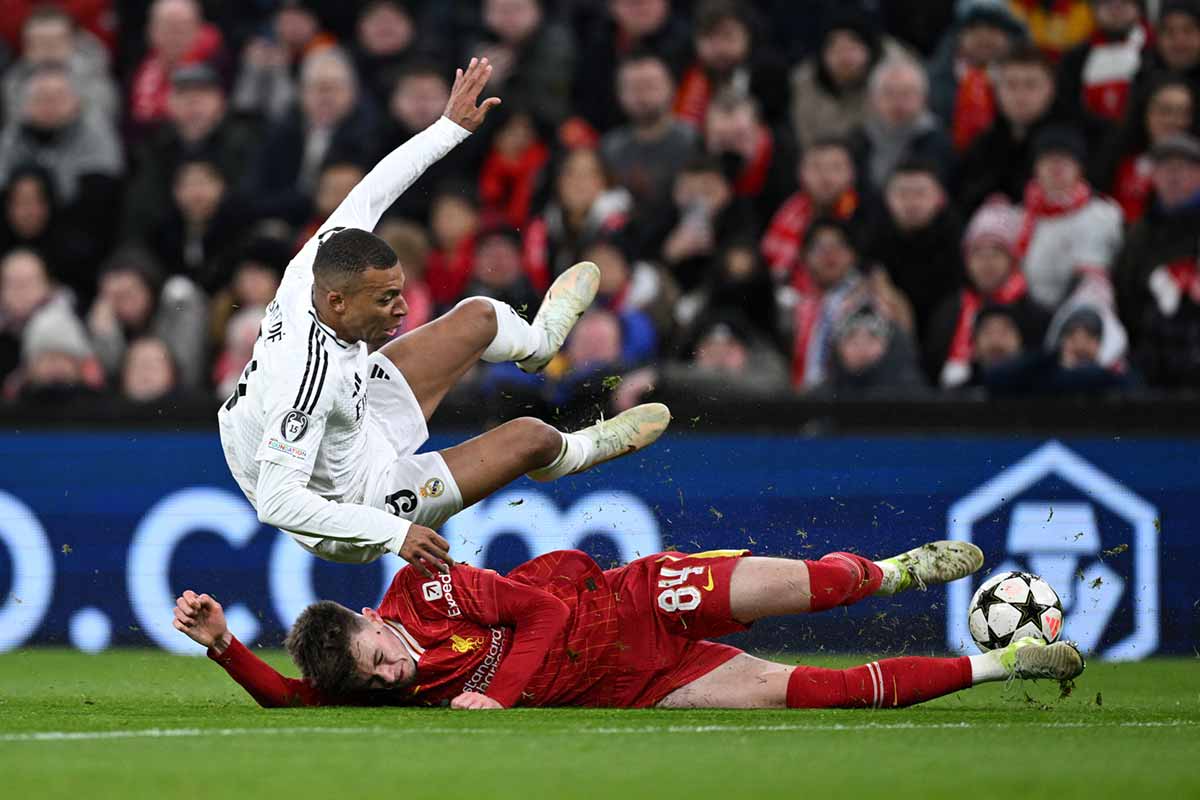 2-0: Un Madrid roto en Liverpool