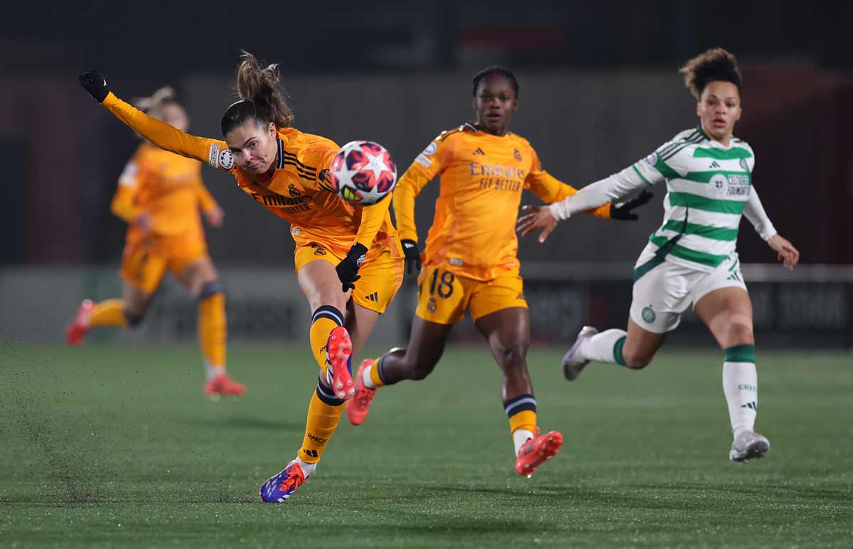 0-3: El Madrid golea y sueña con el liderato