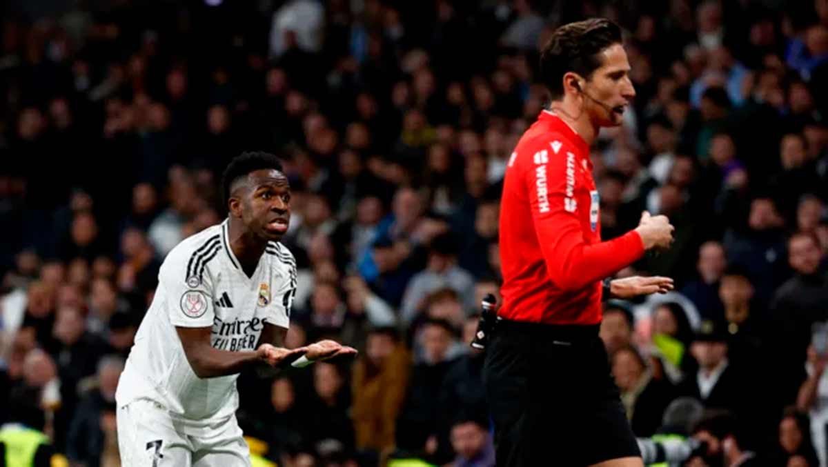 Munuera Montero en el Real Madrid - Celta